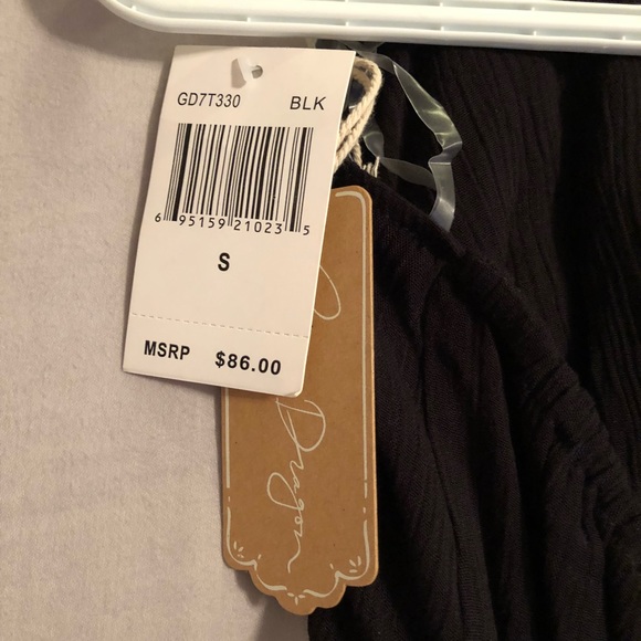 NWT beautiful beach dress  - Picture 7 of 8